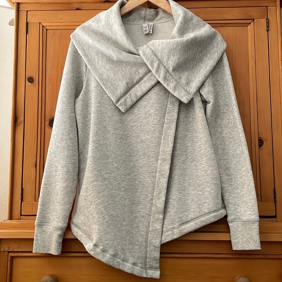 Zella Jackets & Blazers - NWOT Z by Zella Shooting Star Drape Collar Cardigan, heather gray, size medium